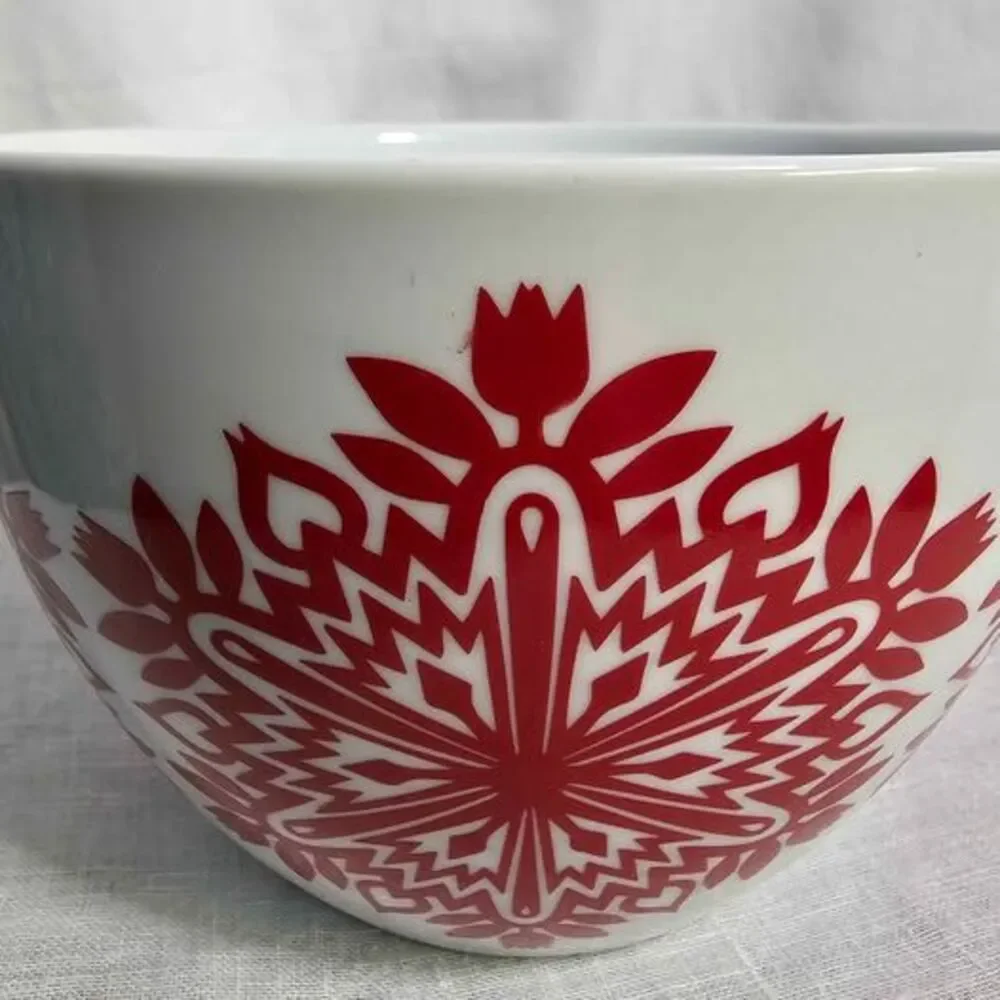 Crate & Barrel 2015 Kate Forrester Nordic Snowflake Bowls Set of 3 Christmas